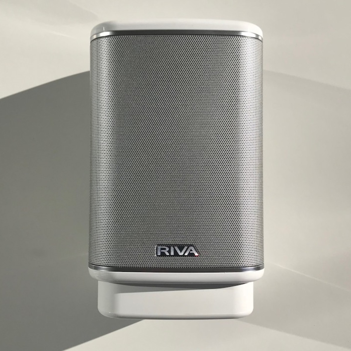 Test De L Enceinte Riva Arena Wand Series