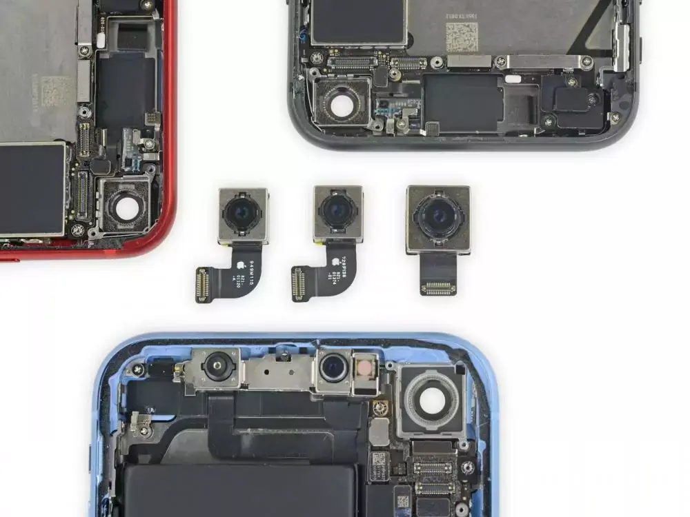 iFixit détaille les pièces interchangeables entre l'iPhone SE et l'iPhone 8