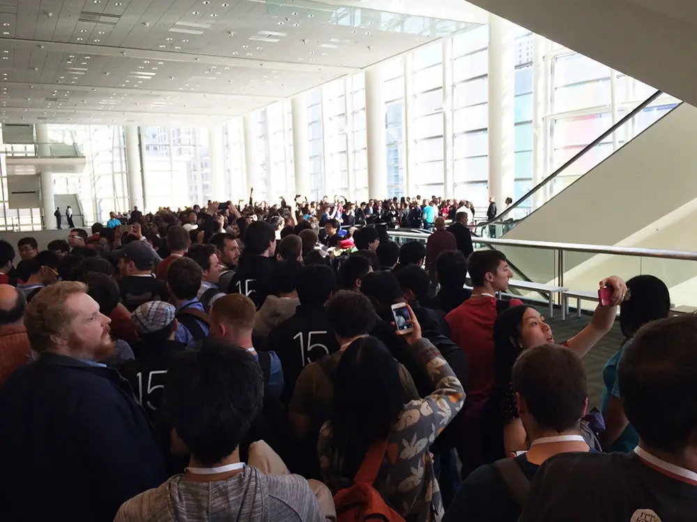 #WWDC : les développeurs entrent dans la salle ! (photos)