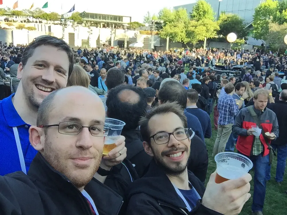 #WWDC : une vidéo, des selfies avec Federighi et plein de photos !