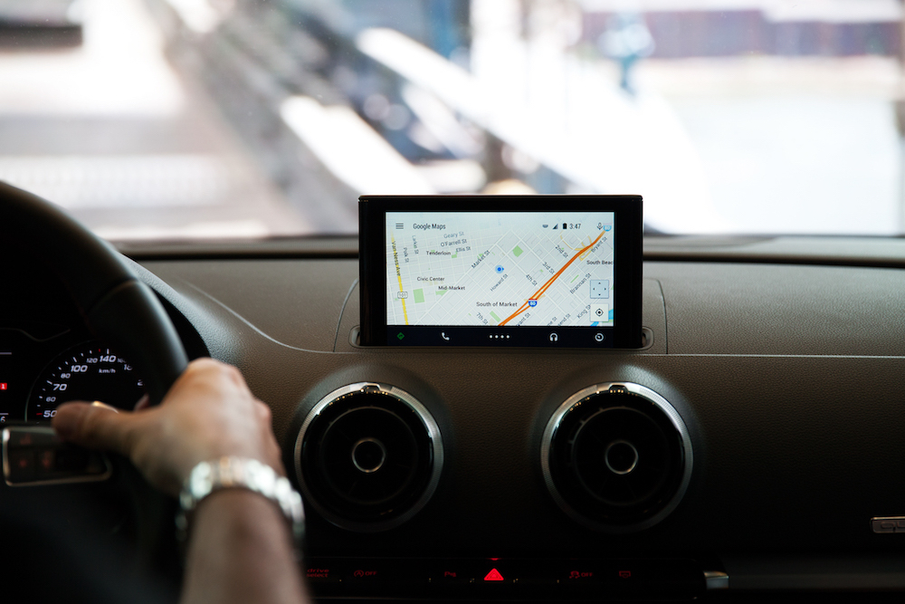 Google dément collecter trop de données avec Android Auto