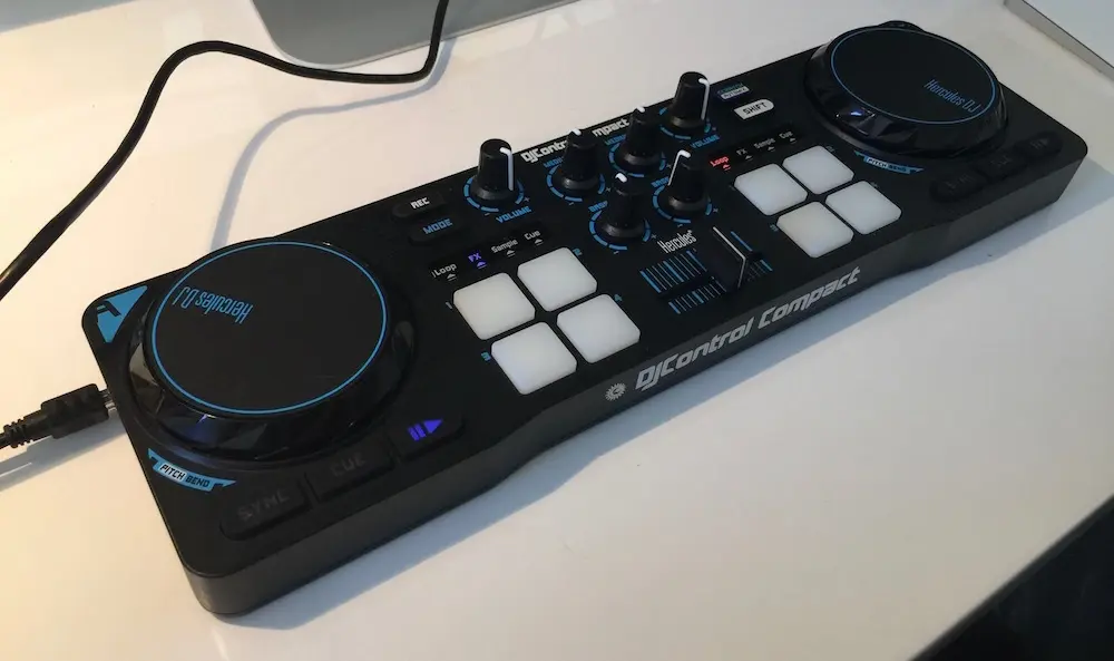 Prise en main de la console DJControl Compact de Hercules