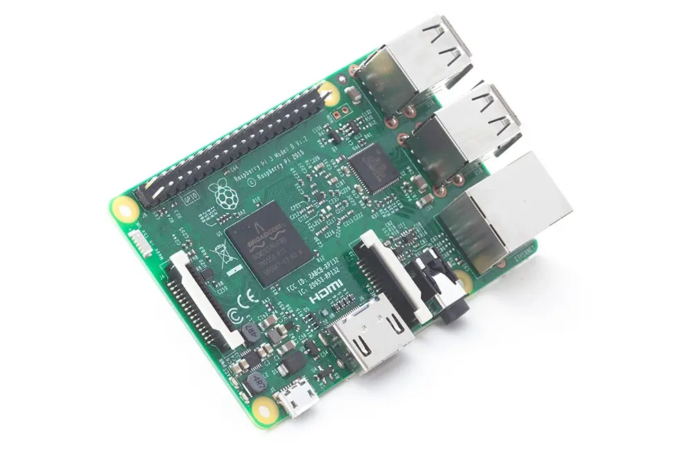 Raspberry Pi 3 : plus rapide, 64 bit et avec WiFi / Bluetooth intégré !