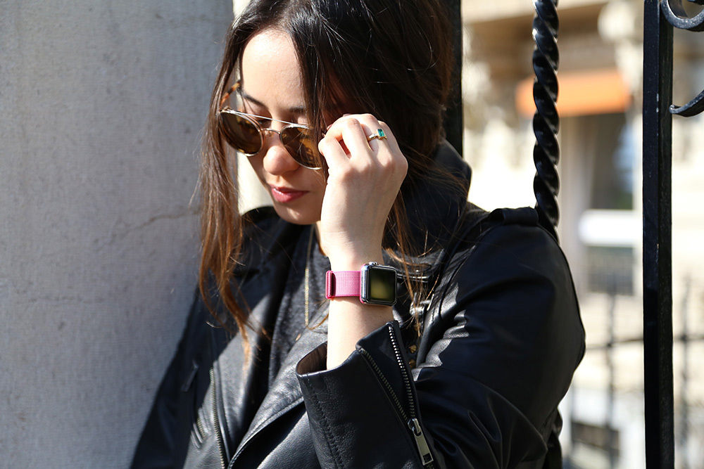 Apple Watch : nos photos des bracelets en Nylon tissé Rose et Bleu Azur (feat. Romina)