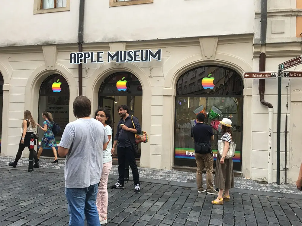 Mac4Ever vous emmène visiter l'incroyable Apple Museum de Prague (en vidéo !)