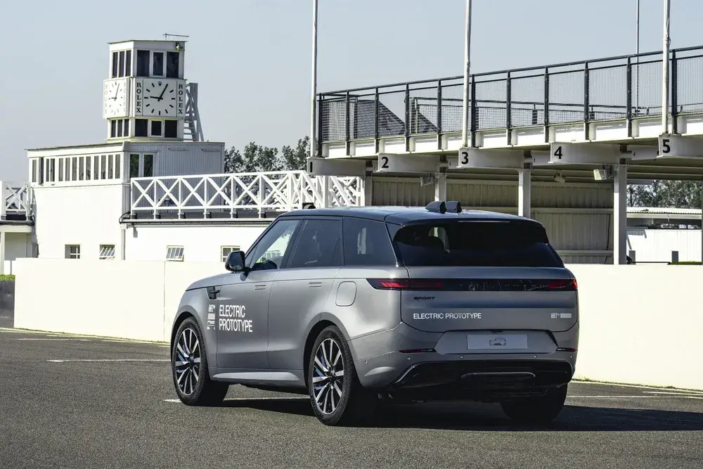 Range Rover Sport Electric&nbsp;: le grand SUV sportif passe &agrave; l'&eacute;lectrique