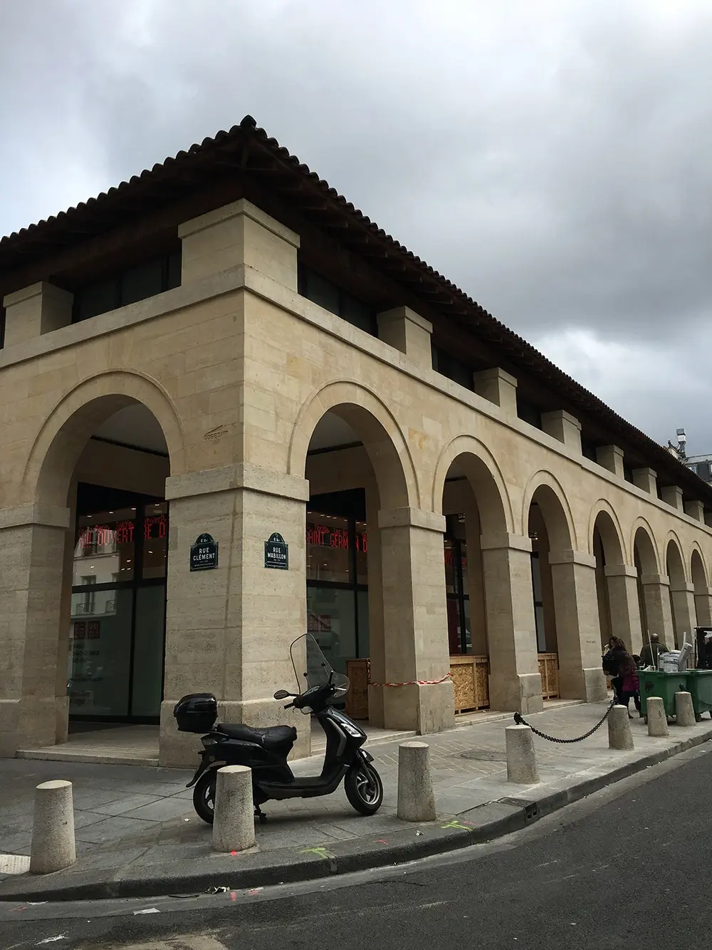 Quelques photos du chantier de l'Apple Store du Marché Saint-Germain (Paris)