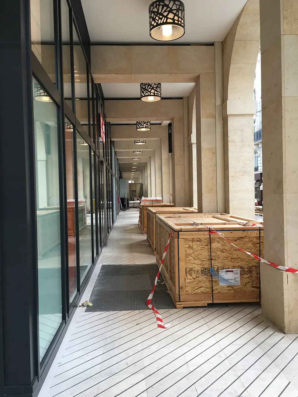 Quelques photos du chantier de l'Apple Store du Marché Saint-Germain (Paris)