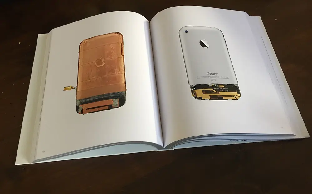 Quelques photos du livre "Designed by Apple in California"