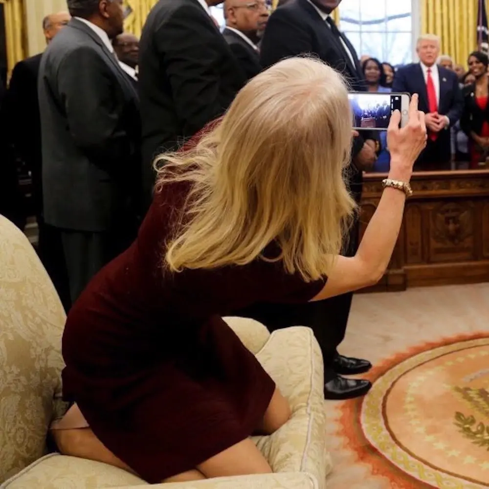 L'image du jour bis : Donald Trump et la Dame sur le canapé de la Maison Blanche