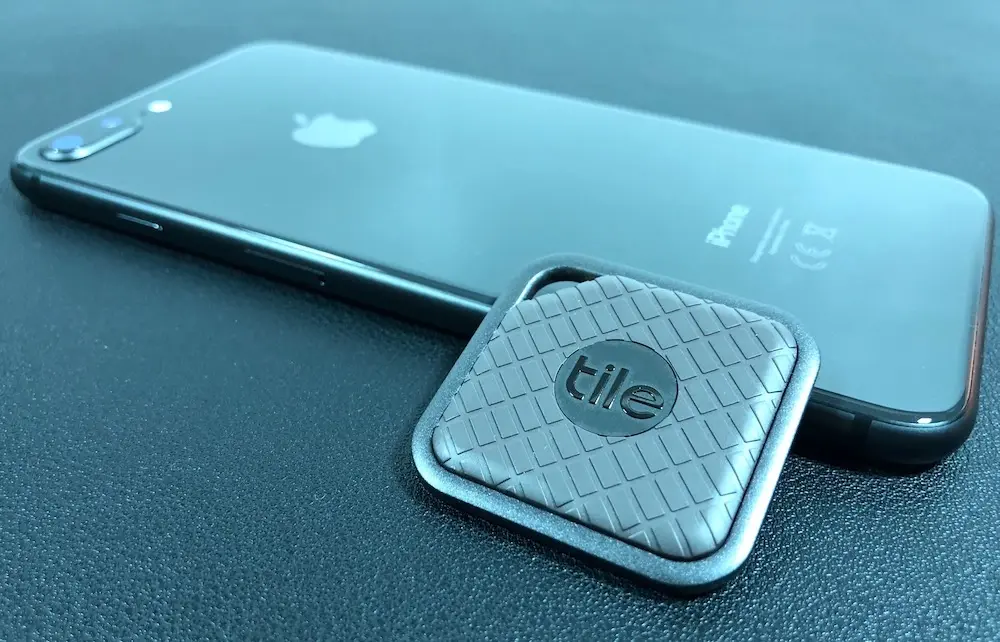 Test-express du porte-clé bluetooth Tile Sport