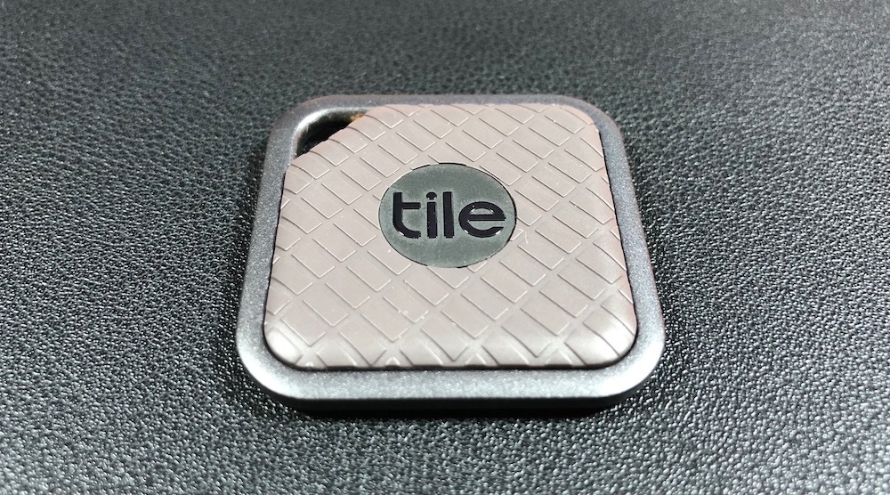 Test-express du porte-clé bluetooth Tile Sport