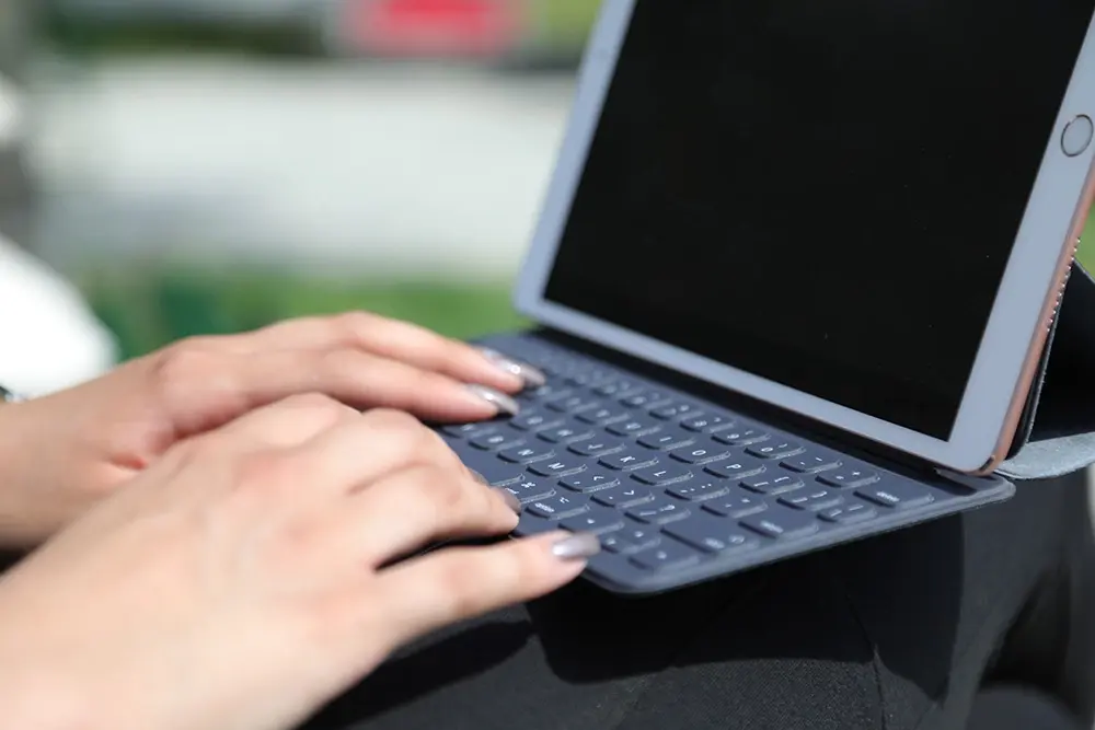 L'iPad combiné à un clavier externe est toujours aussi frustrant à utiliser