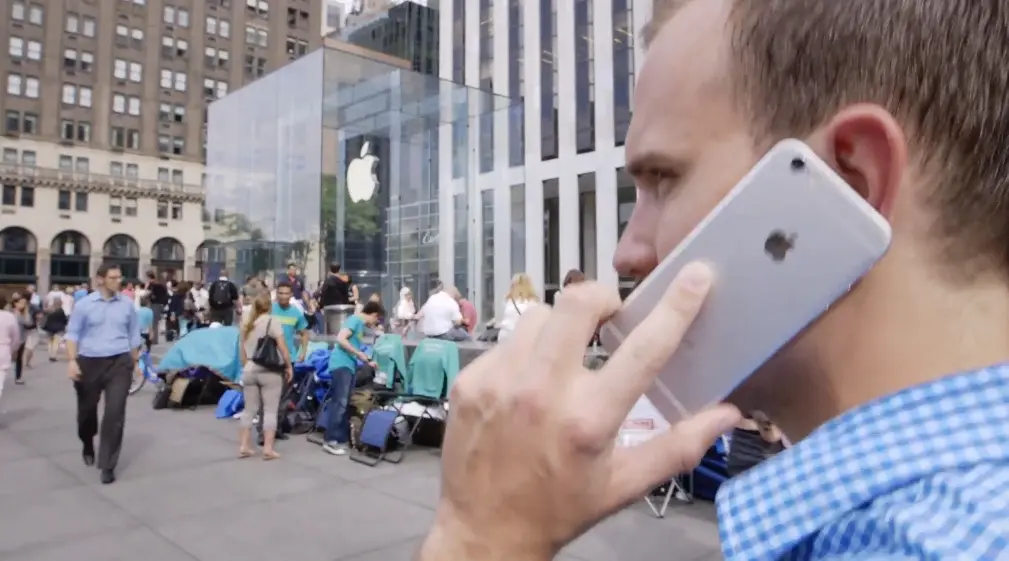 iPhone 6 : les files d'attente démarrent devant les Apple Store, même en France (photos)