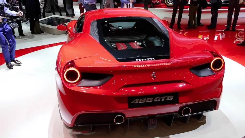 CarPlay également présent dans la nouvelle Ferrari 488 GTB