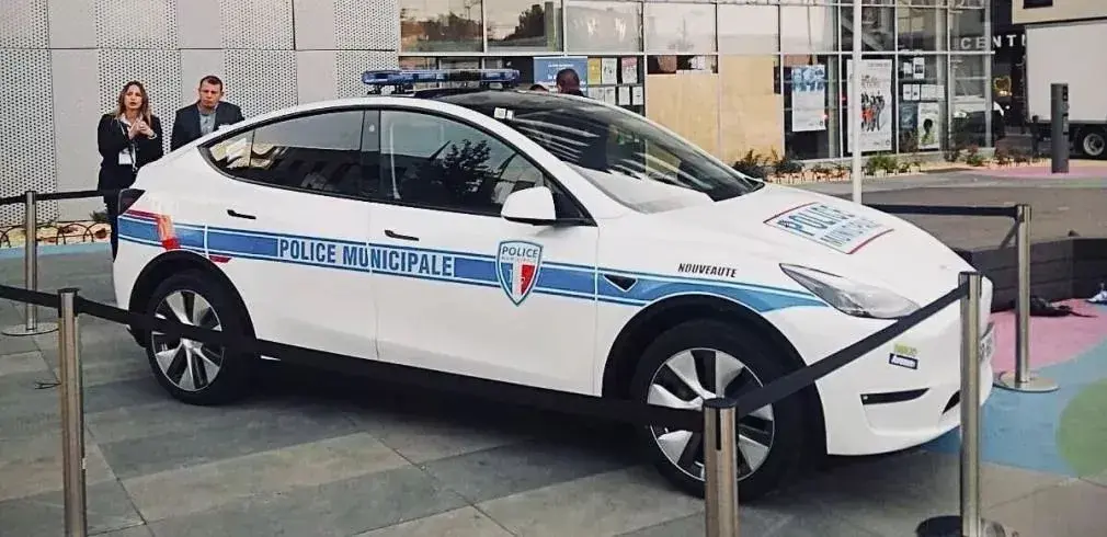 Tesla Police France