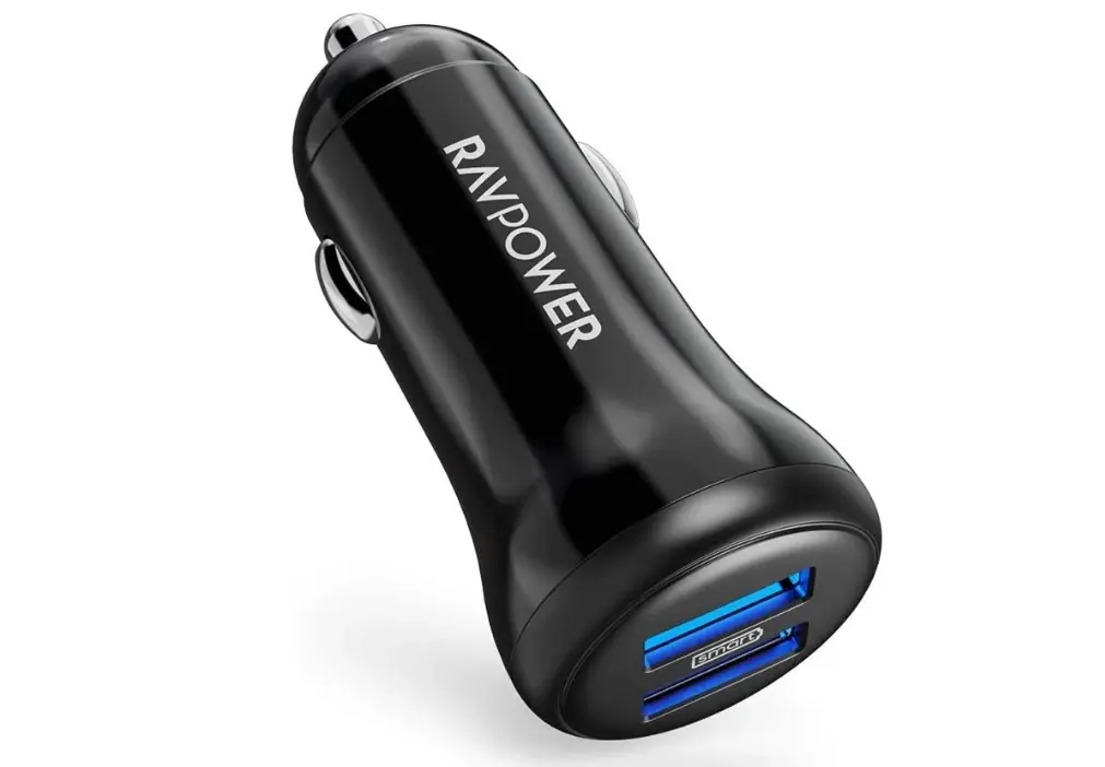 Promos : chargeur voiture RAVPower à 4€, prise + 3 USB à 15€, support réglable à 42€