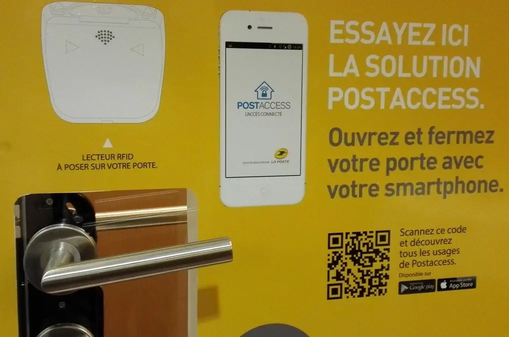 Trois serrures connectées en vente à la Poste en janvier 2015