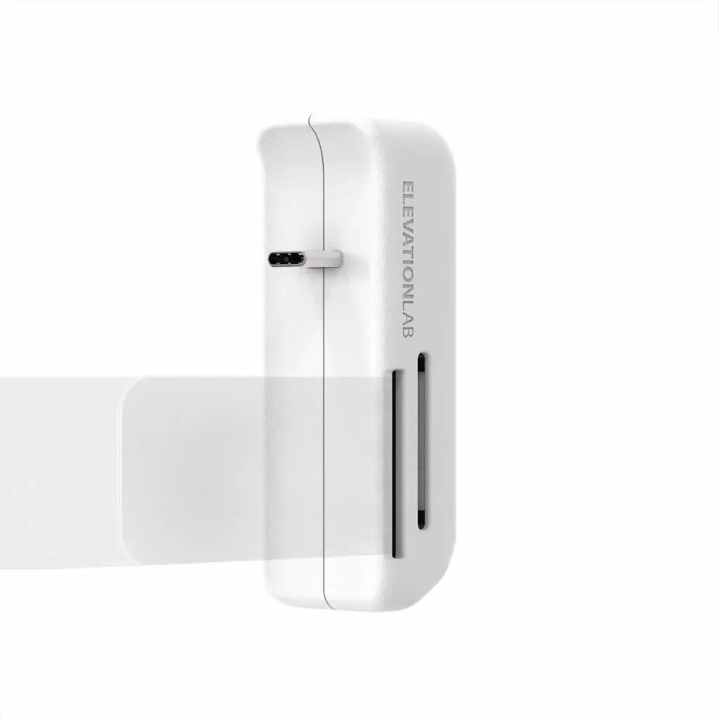 L'ElevationHub ajoute un port USB-A et un lecteur de cartes SD au chargeur USB-C Apple