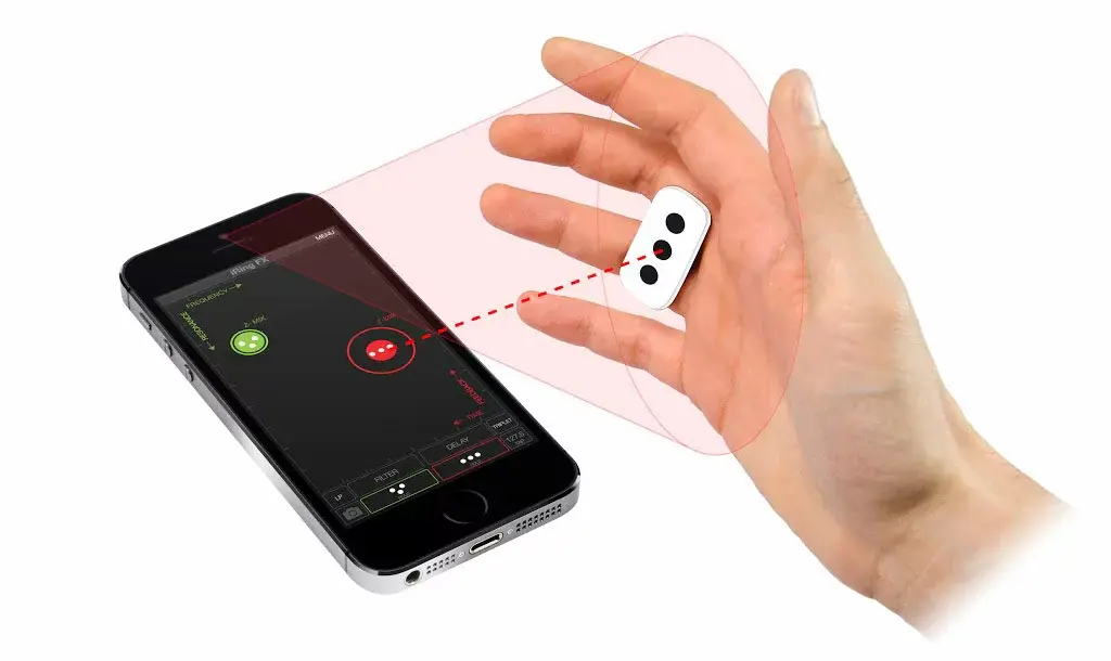 iRing : un accessoire pour DJ qui permet de mixer sans toucher la tablette