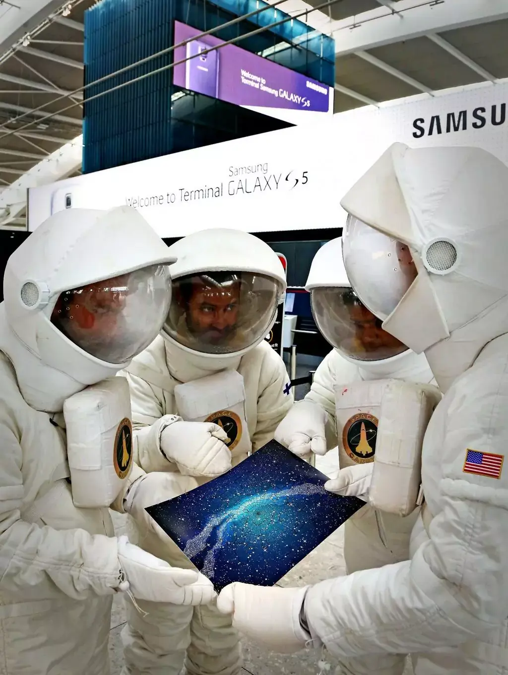 #TrollDay : quand Samsung se fait troller par Microsoft à l'aéroport d'Heathrow