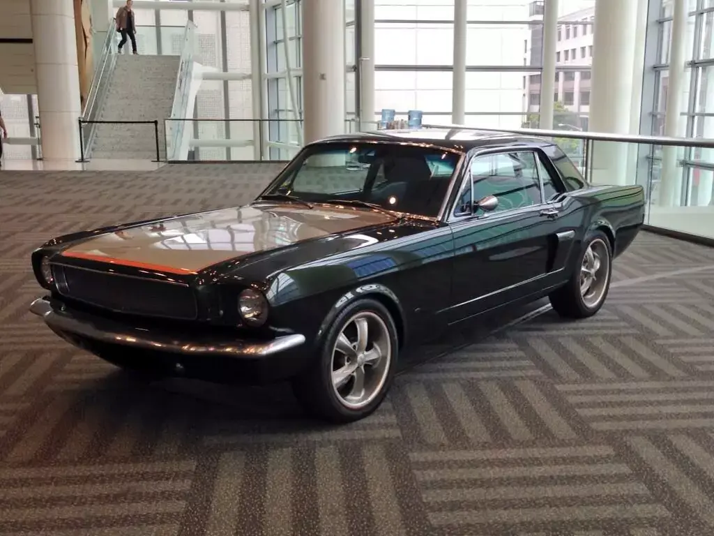 Oh, une autre voiture dans le Moscone !