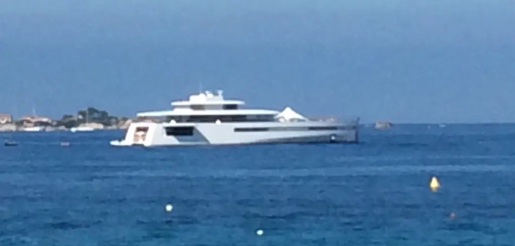 L'image du jour : la yacht de Steve Jobs se balade en Corse  (MAJ x3)