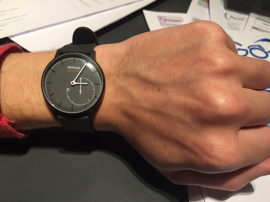 L'image du soir : la montre Withings Activité Pop reçue par les premiers clients