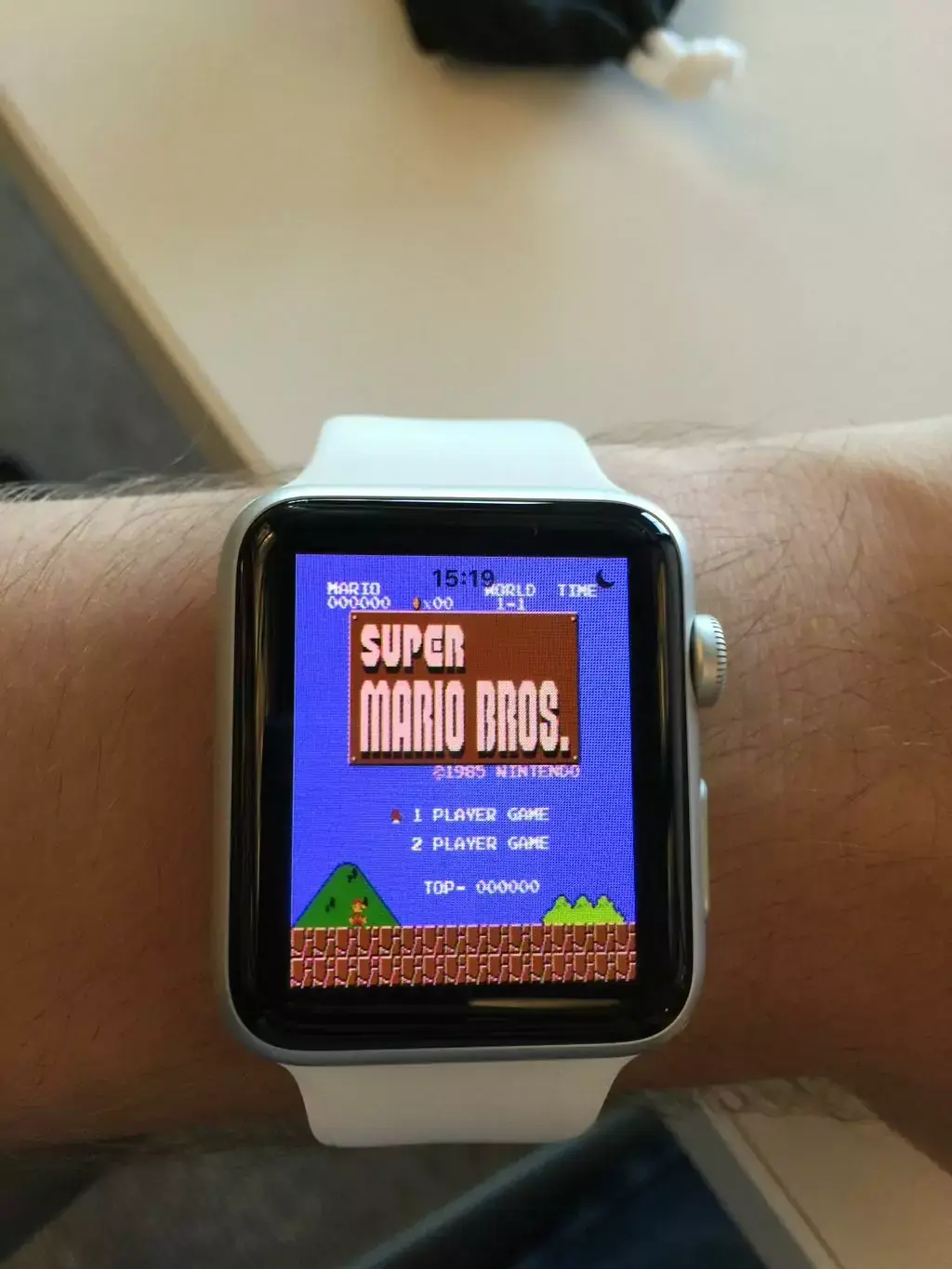 L'image du soir : Super Mario Bros tourne sur l'Apple Watch !