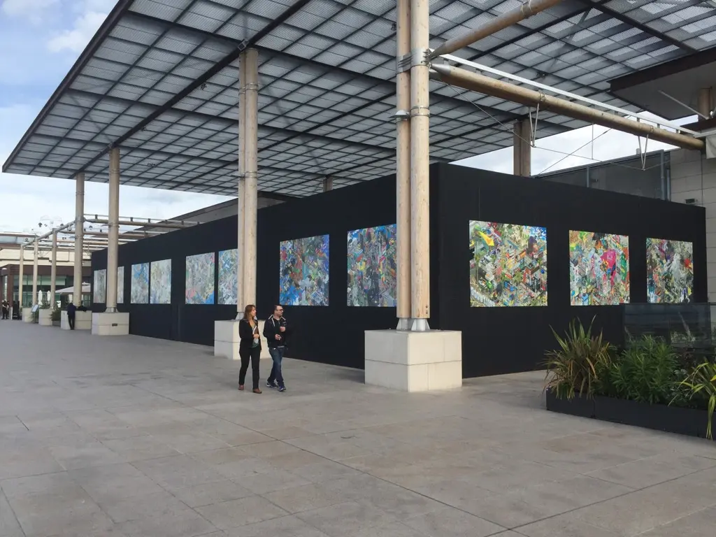 Les premières photos de l'Apple Store de Marseille (en construction)