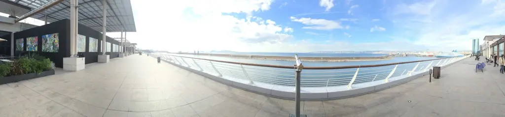 Les premières photos de l'Apple Store de Marseille (en construction)