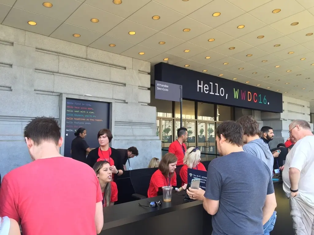 #WWDC2016 : voici le badge, le sweat-shirt et plein d'autres photos en direct !