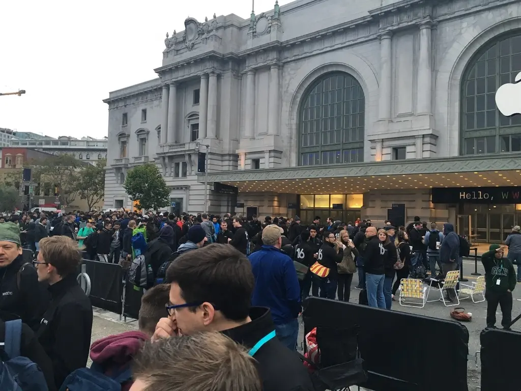 #WWDC2016 : c'est l'heure du p'tit dej (photos) et de renforcer la sécurité