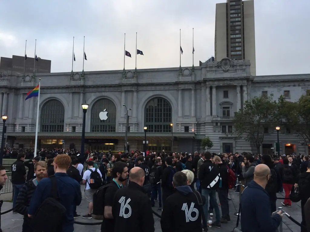 #WWDC2016 : c'est l'heure du p'tit dej (photos) et de renforcer la sécurité