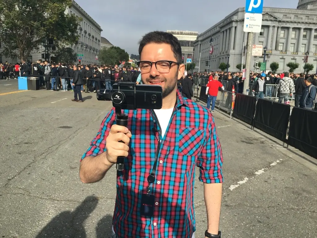 #WWDC2016 : la presse s'installe dans la salle (photos), les développeurs invités à entrer