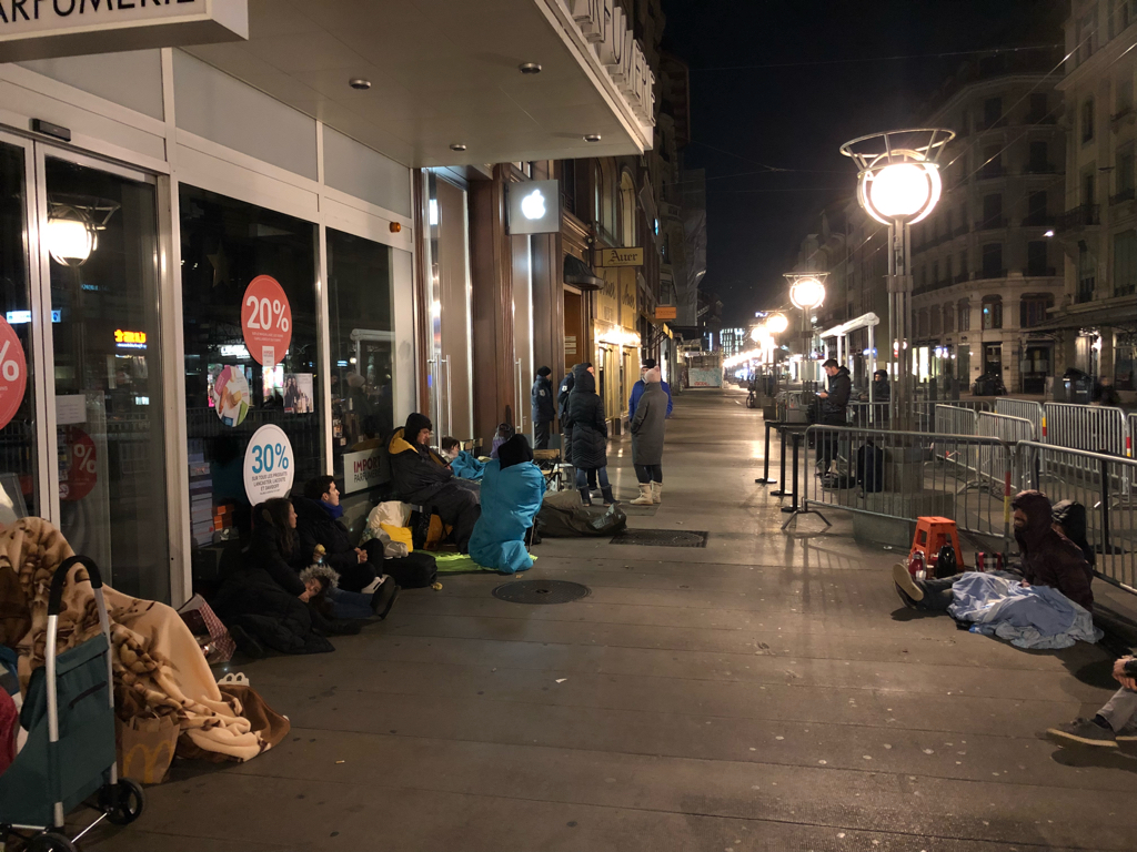 iPhone X : tour du monde des files d'attente devant les Apple Store