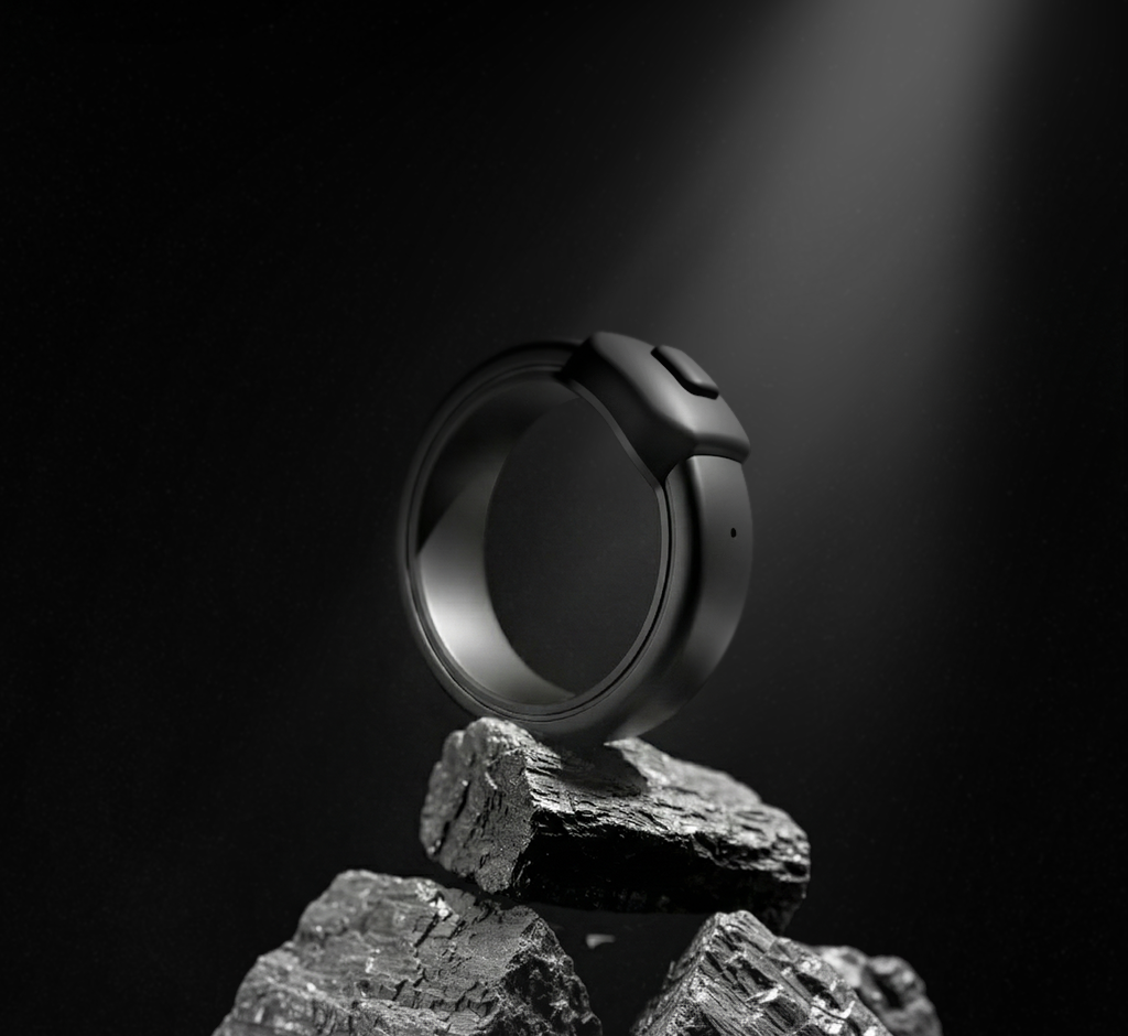 Pebble revient avec une bague connectée qui enregistre vos idées, et ne se recharge jamais !