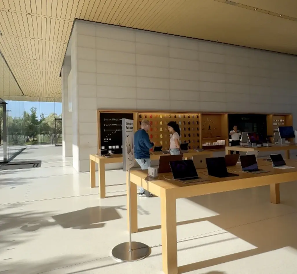 On est allé à Apple Park, une visite (presque) sans intérêt