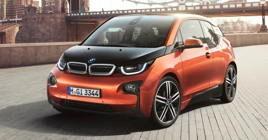 Intéressé par l'i3 de BMW, Tim Cook se serait rendu à Leipzig pour le projet Titan