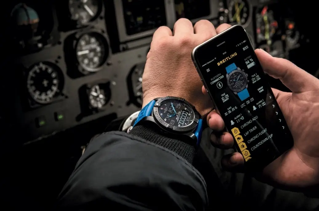 La montre connectée de Breitling est disponible