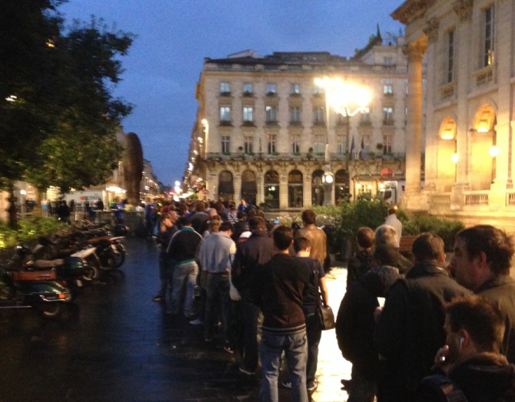 iPhone 5s-5c : cette fois c'est la foule !