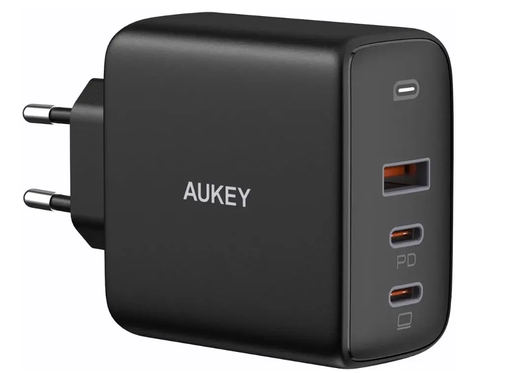 Promos : chargeur Aukey 90W GaN 2 USB-C à 39€, porte-cartes MagSafe en cuir à 45€