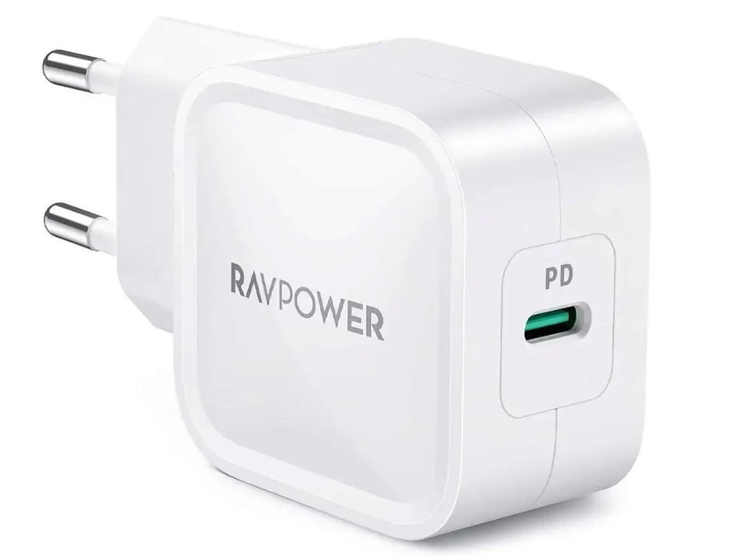 Promos : chargeur 30W USB-C à 10€, 2 chargeurs voiture à 4€, casque ANC à 14€