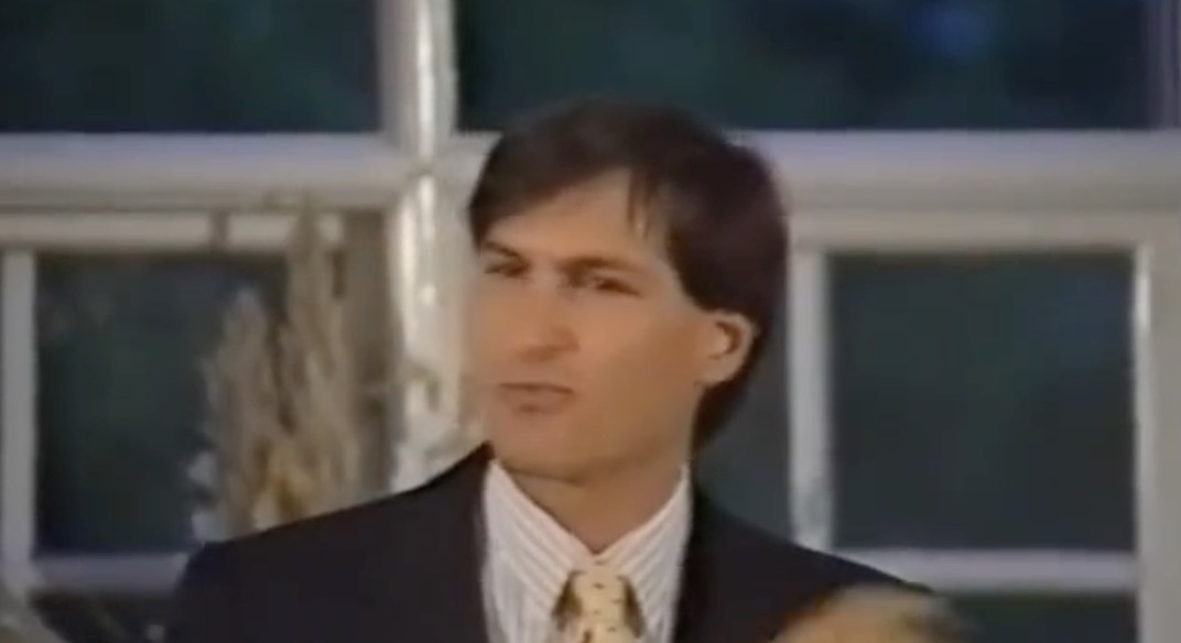 Quand Steve Jobs imaginait une sorte de ChatGPT... en 1985 Marty !