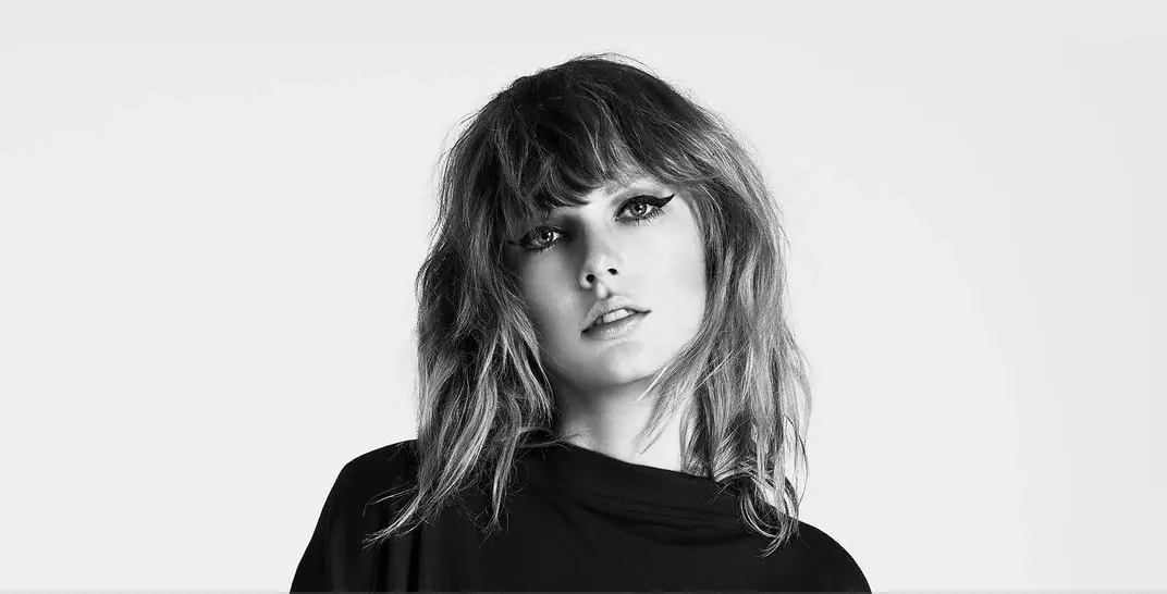 Apple Music : une pub avec Louane et des exclus de Taylor Swift