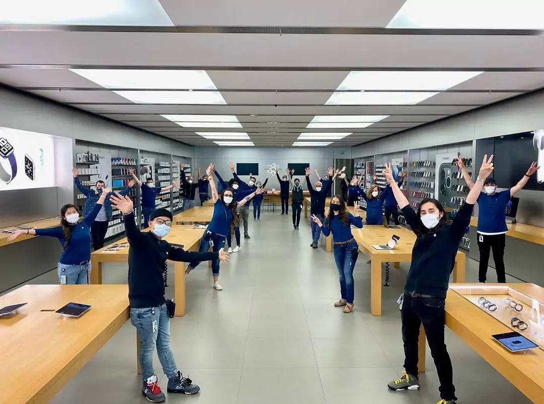 Apple referme certains Apple Store aux USA