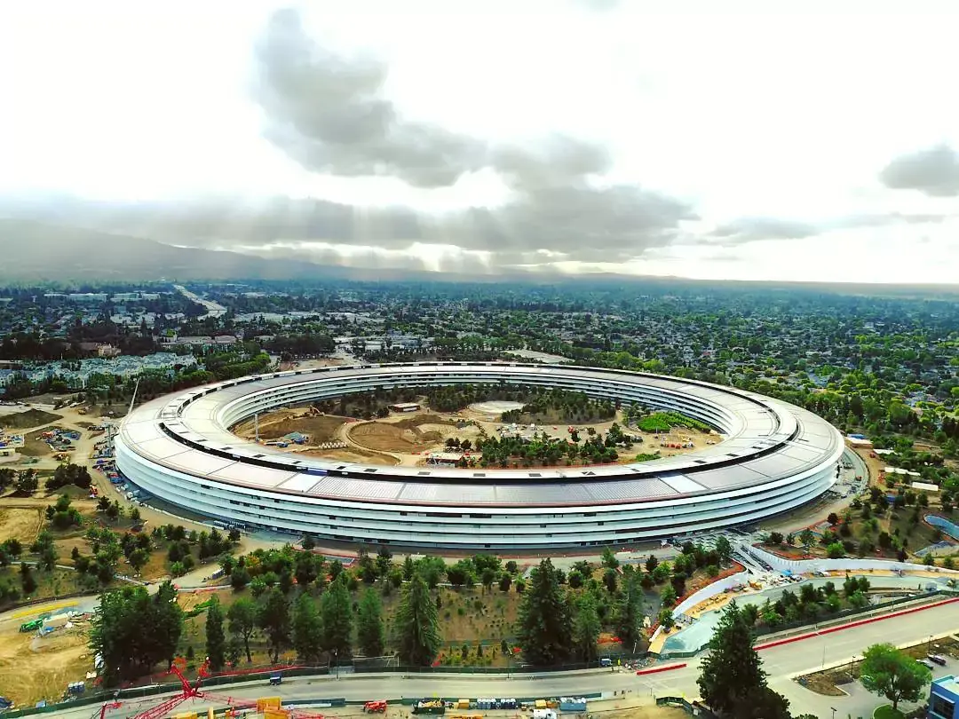 L'image du soir : deux jolies photos d'Apple Park prises depuis un drone