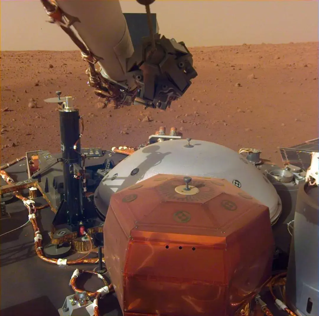 Insolite : la sonde InSight de la Nasa vient de poster son premier selfie depuis Mars