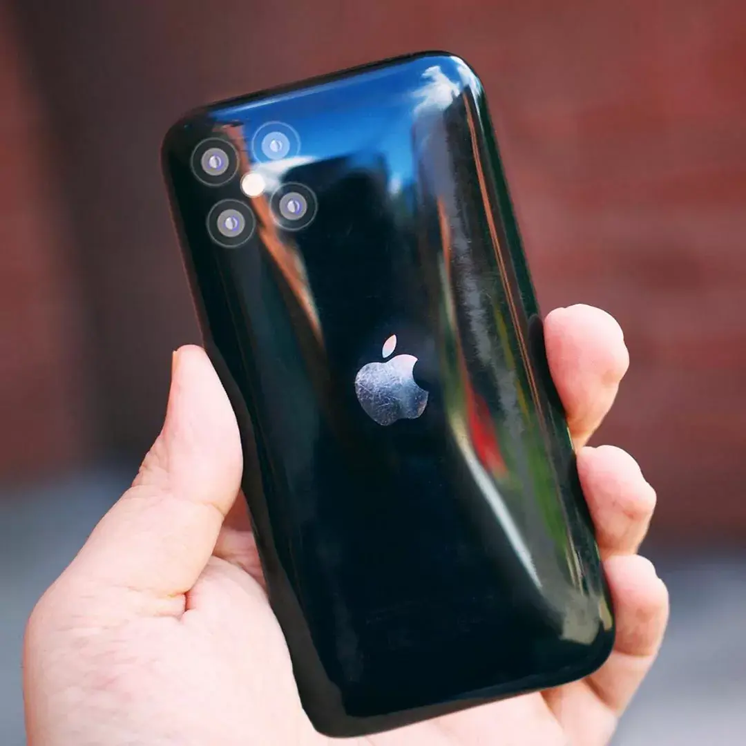 iPhone 2020 : des concepts "en or" avec des bords de plus en plus droits [photos]