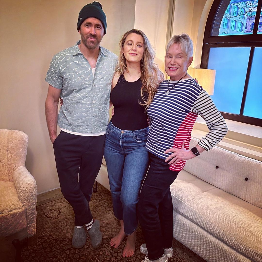 People : Blake Lively et Ryan Reynolds, Chris Evans et Alba Baptista, Kurt Russell et Goldie Hawn